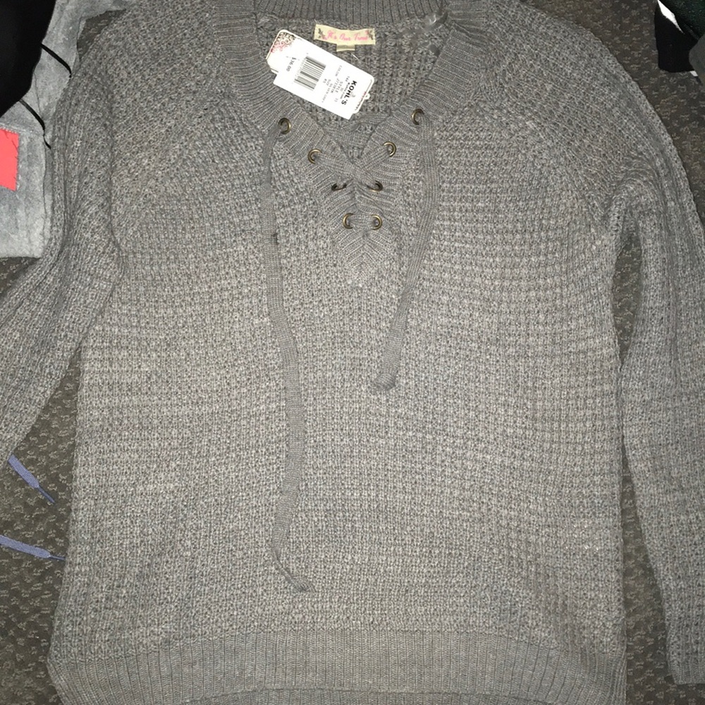 BRAND NEW sweater